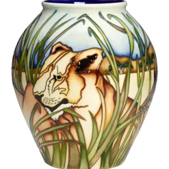 Clearance Moorcroft The King and his Pride Vase 4/8 - Ltd Ed 20 Moorcroft